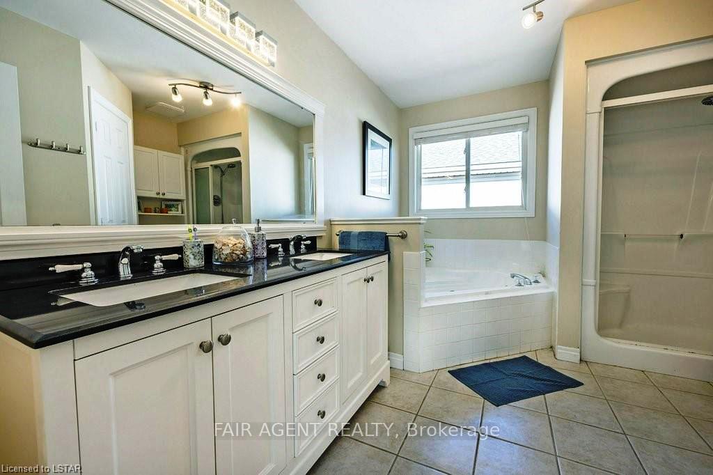 Photo 6 of 19 Linden Lane, St. Thomas — HOMEH