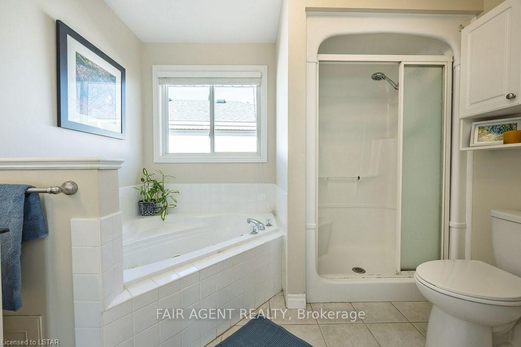 Photo 4 of 19 Linden Lane, St. Thomas — HOMEH