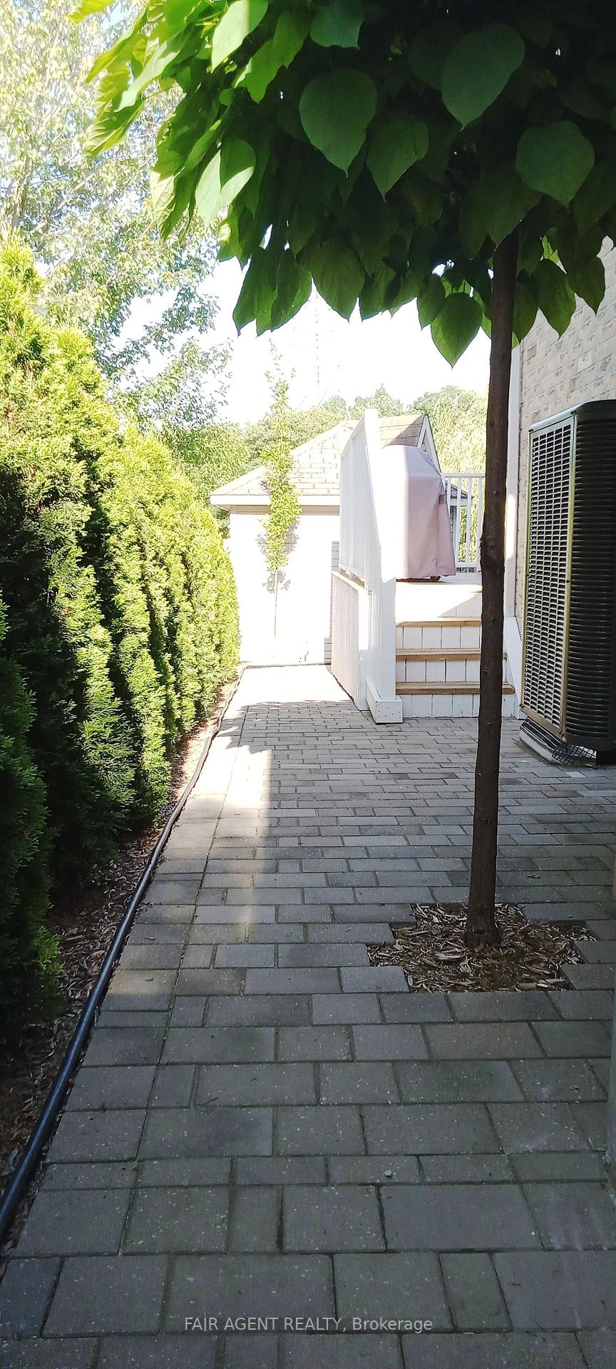 Photo 20 of 19 Linden Lane, St. Thomas — HOMEH