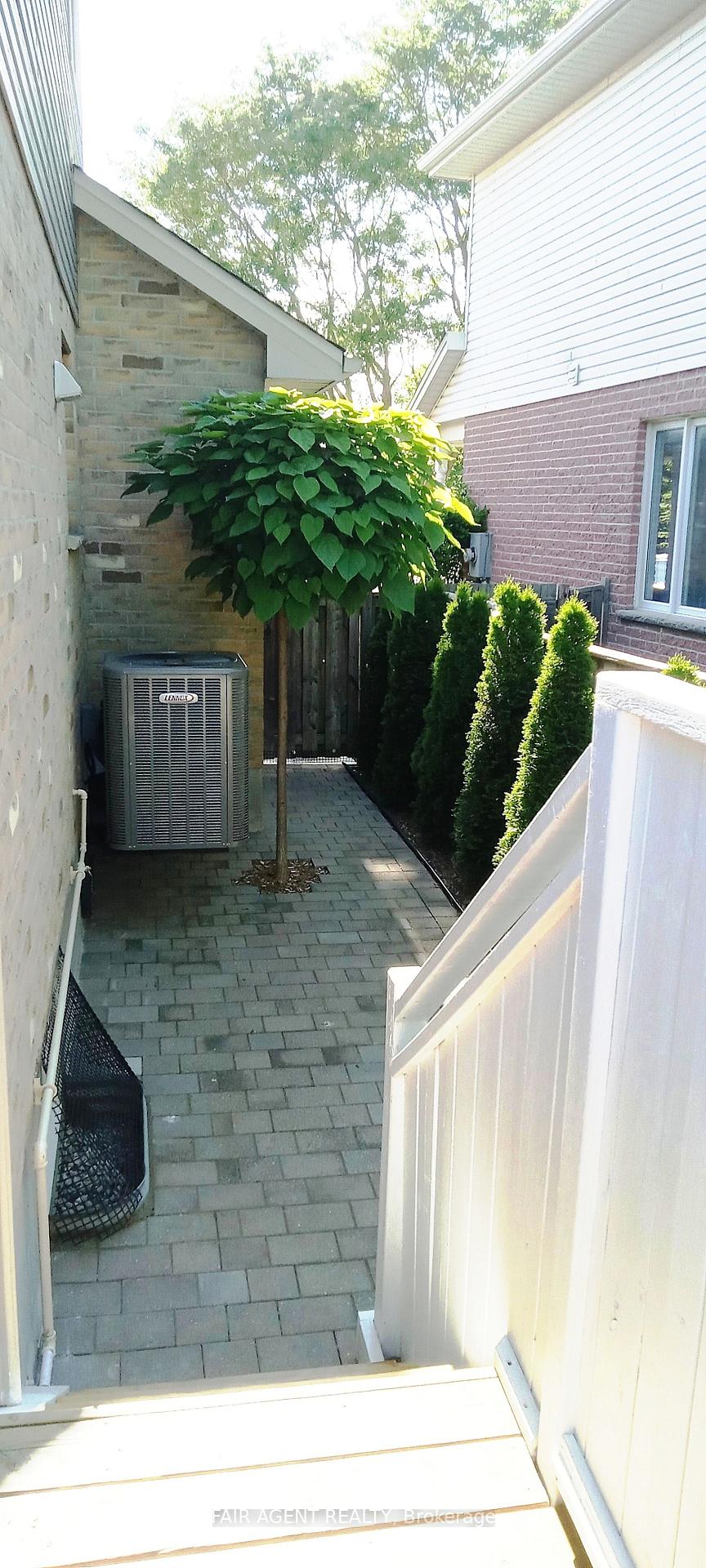 Photo 18 of 19 Linden Lane, St. Thomas — HOMEH