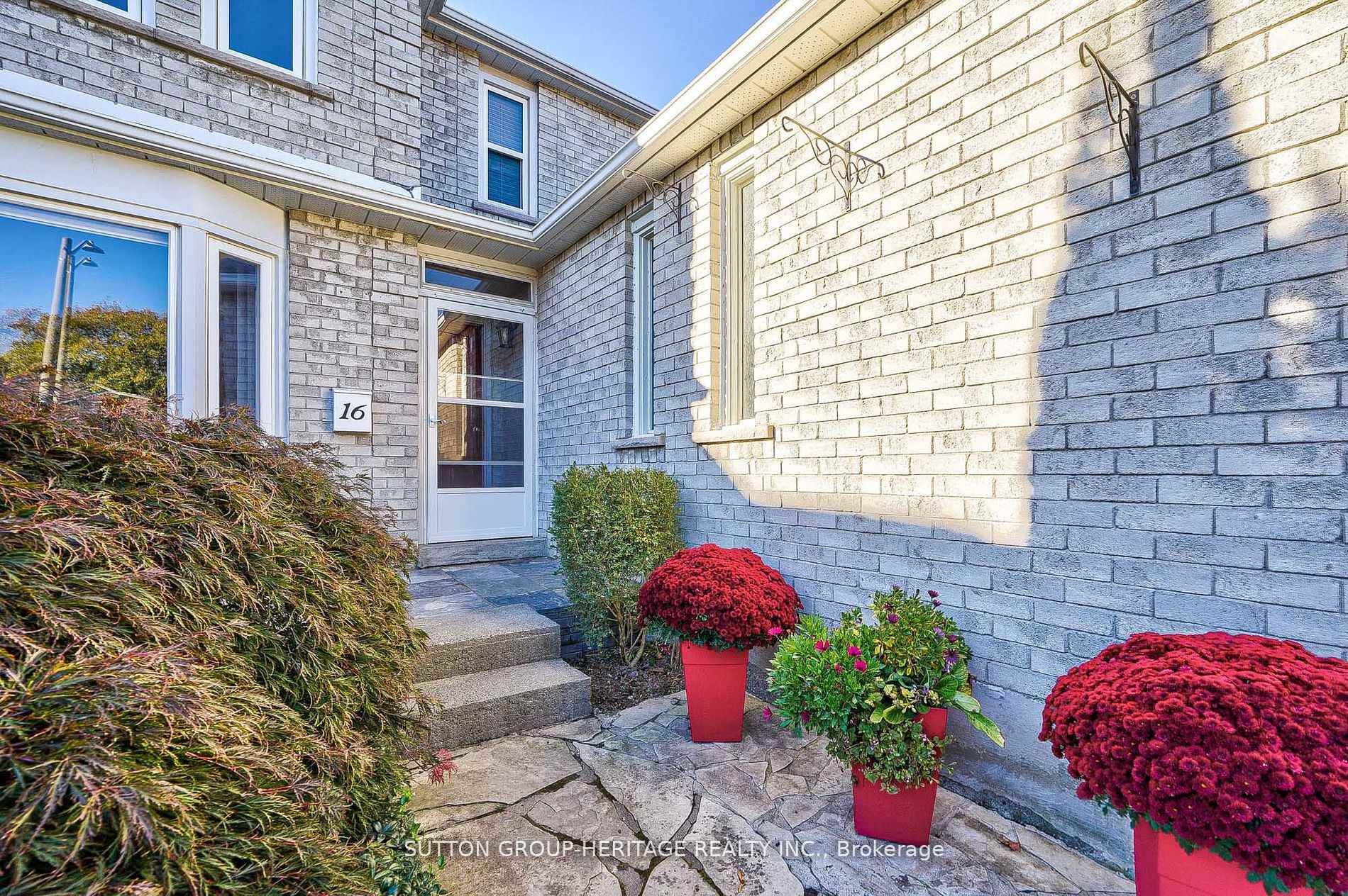 Photo 3 of 16 Dakin Drive, Ajax, Central West — HOMEH