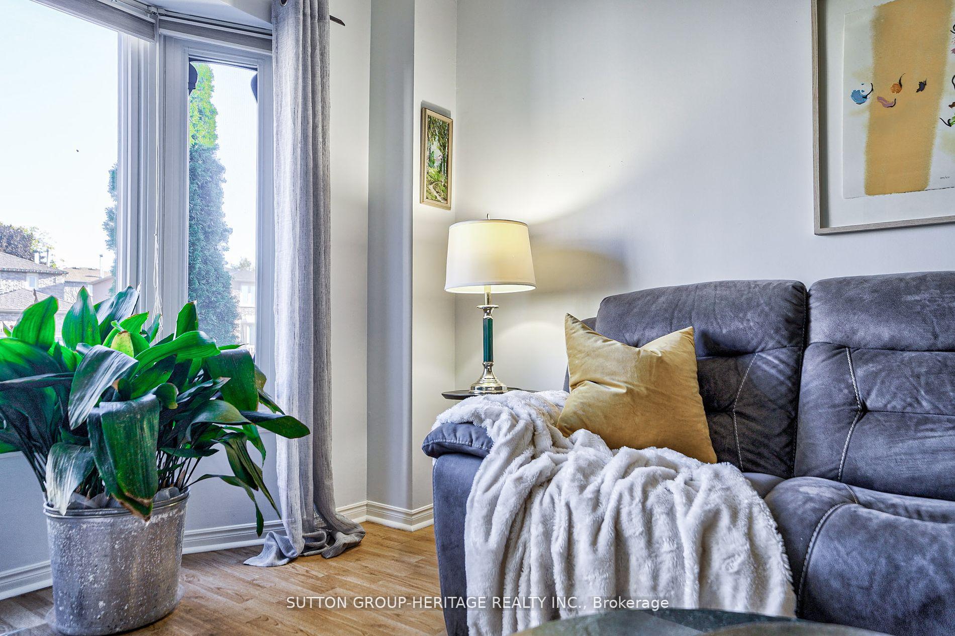 Photo 8 of 16 Dakin Drive, Ajax, Central West — HOMEH