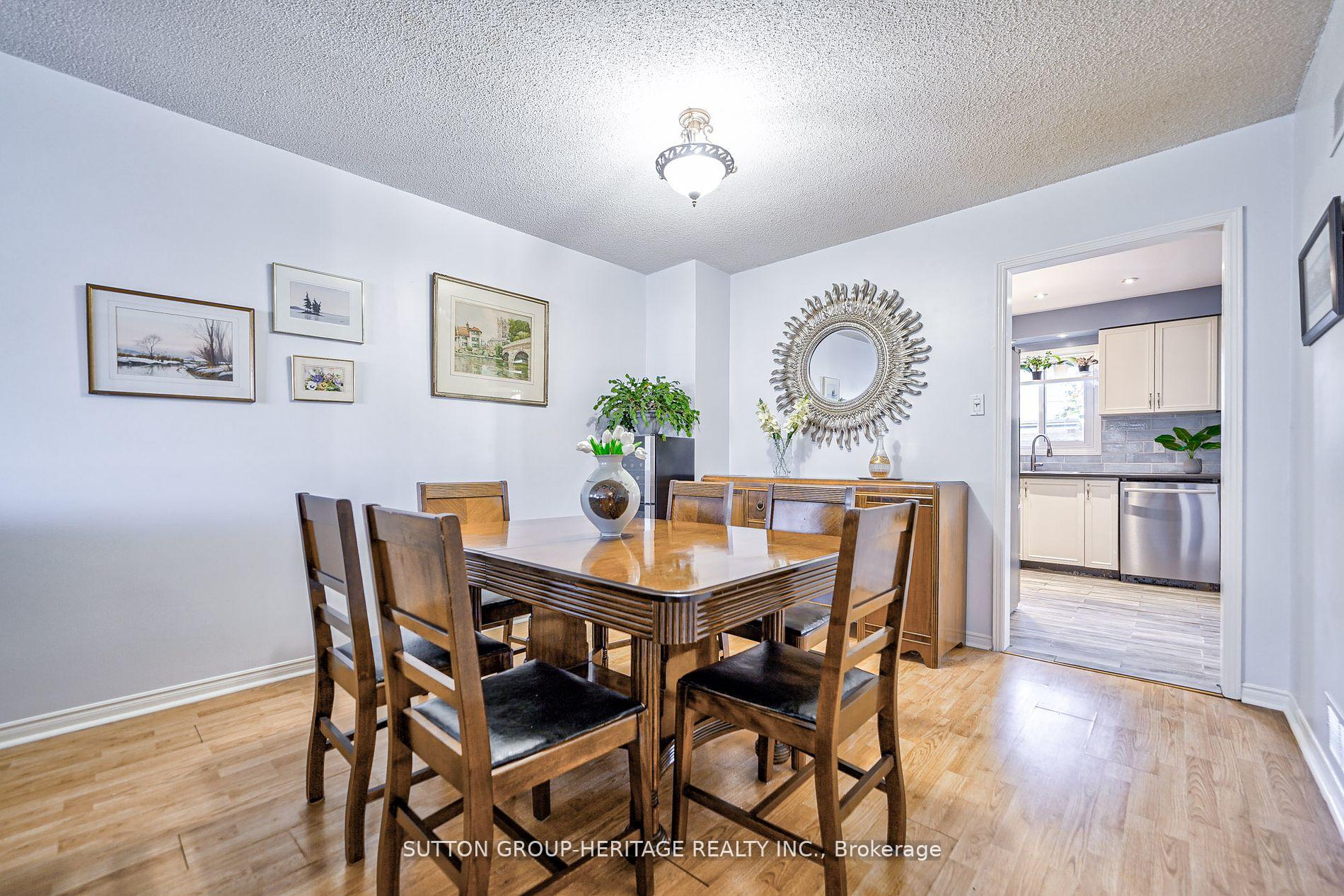 Photo 7 of 16 Dakin Drive, Ajax, Central West — HOMEH