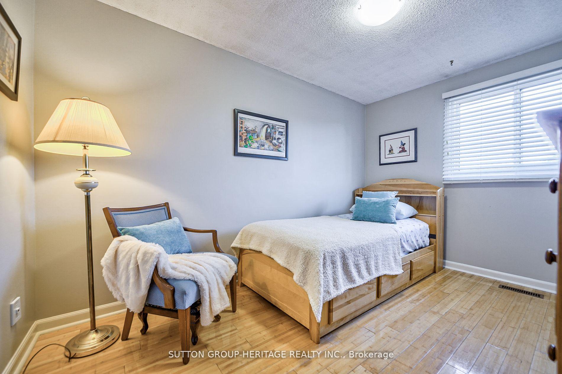 Photo 26 of 16 Dakin Drive, Ajax, Central West — HOMEH