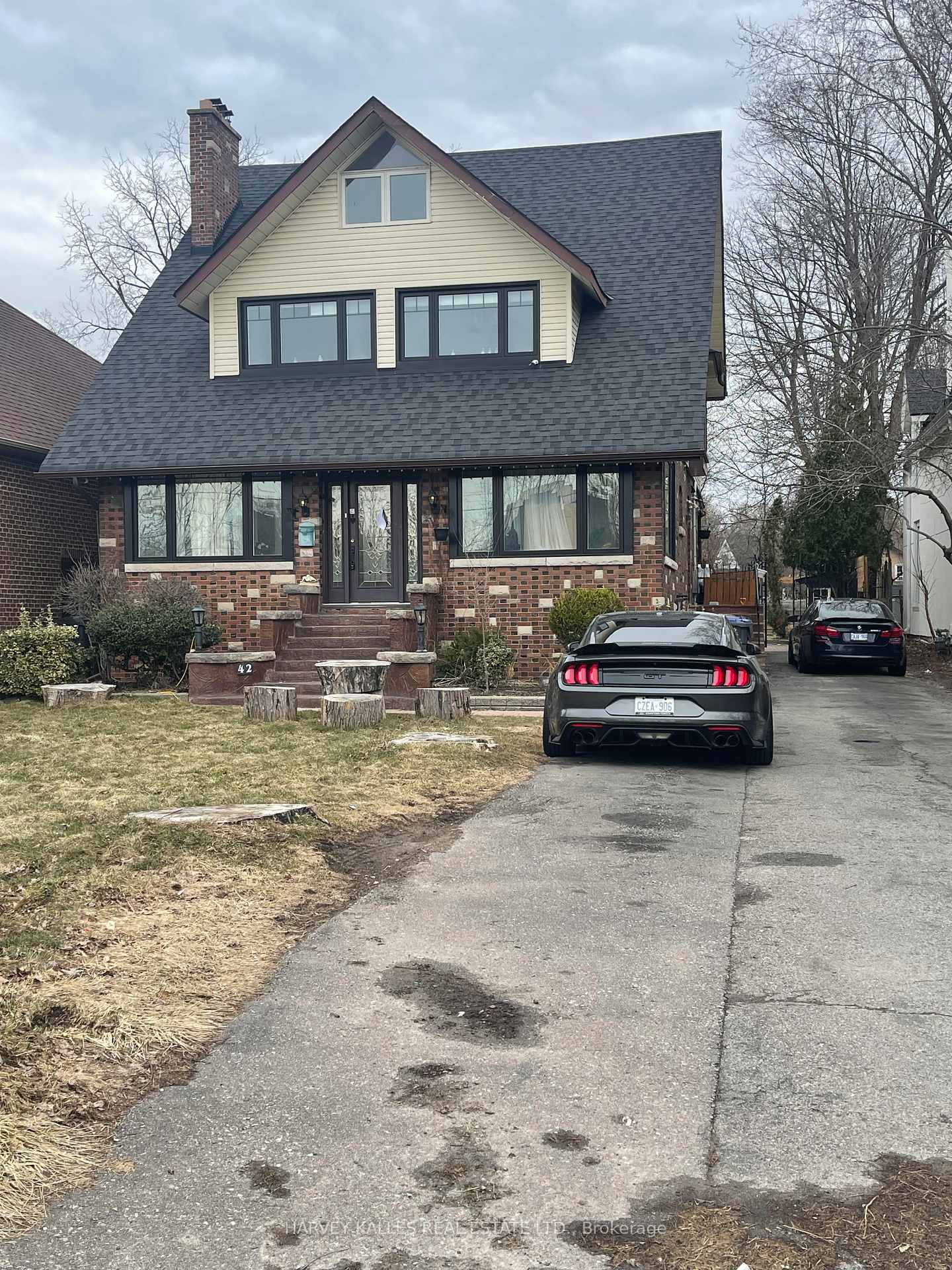 Photo 1 of 42 Scott Street, Brampton, Downtown Brampton — HOMEH