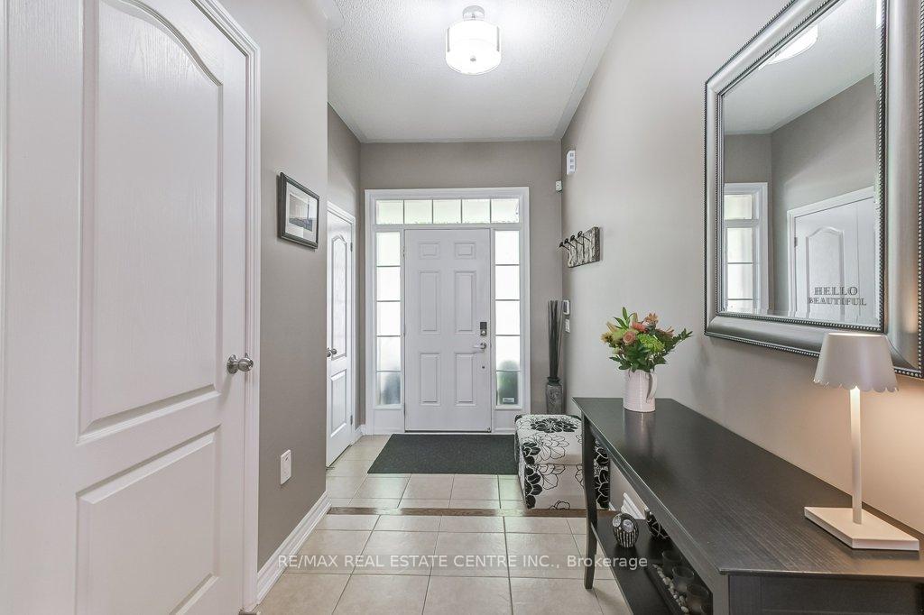 Photo 5 of 20 Benadir Avenue, Caledon, Rural Caledon — HOMEH