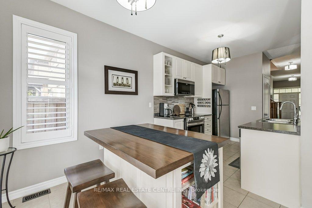 Photo 12 of 20 Benadir Avenue, Caledon, Rural Caledon — HOMEH