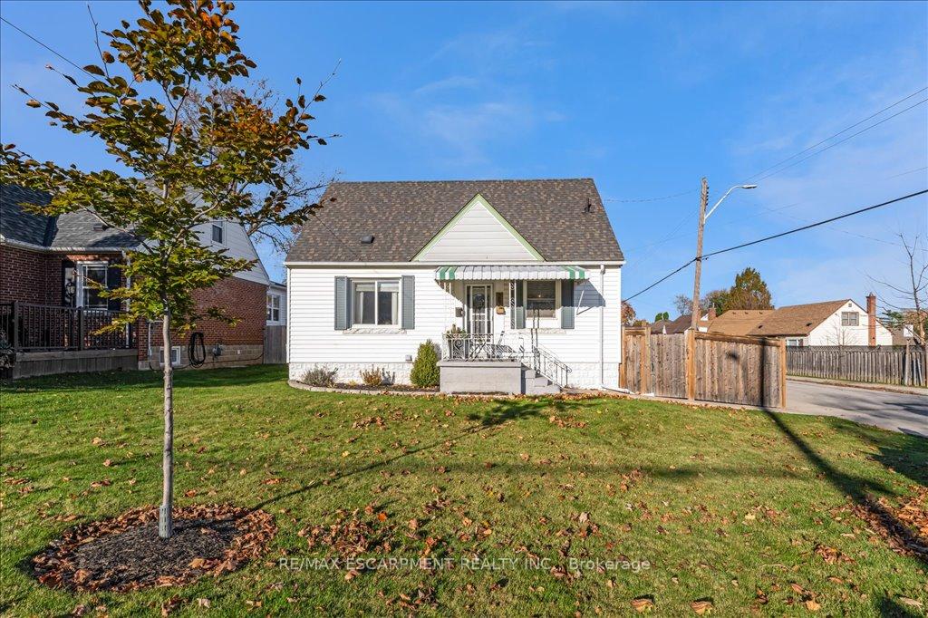 Photo 1 of 29 Montrose Avenue, Hamilton, Rosedale — HOMEH