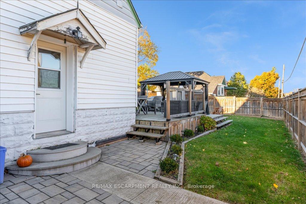 Photo 28 of 29 Montrose Avenue, Hamilton, Rosedale — HOMEH