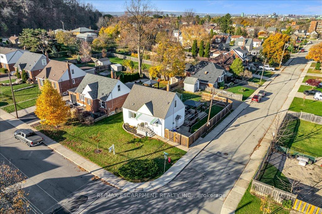 Photo 33 of 29 Montrose Avenue, Hamilton, Rosedale — HOMEH
