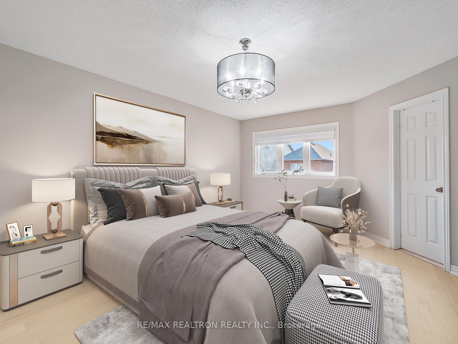 Photo 22 of 115 Laramie Crescent, Vaughan, Patterson — HOMEH