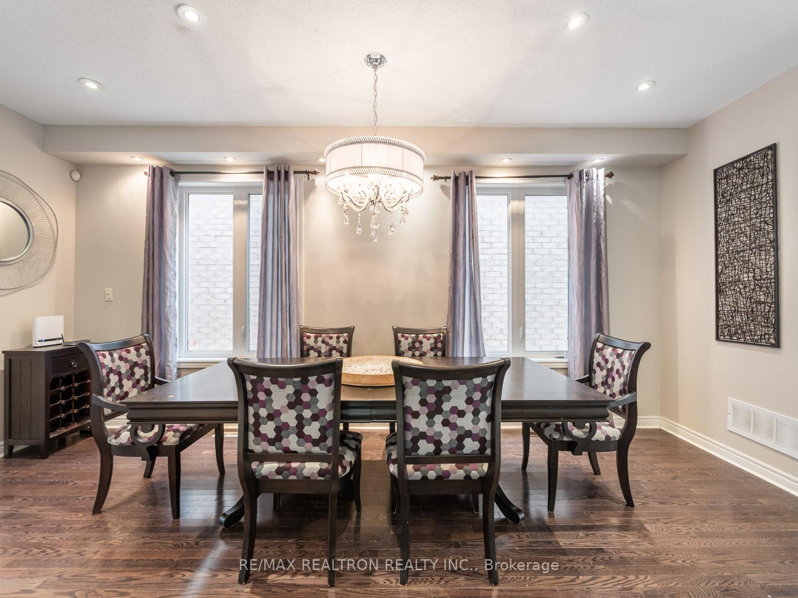 Photo 26 of 115 Laramie Crescent, Vaughan, Patterson — HOMEH