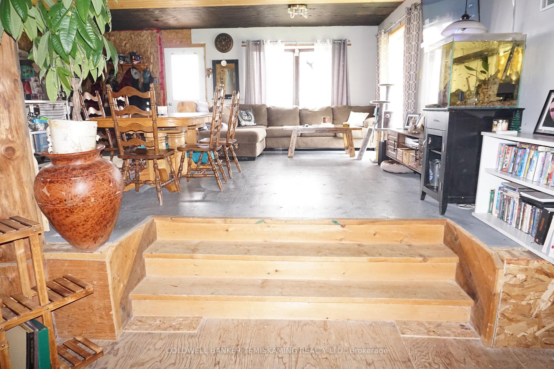 Photo 16 of 953727 569 Highway, Englehart — HOMEH