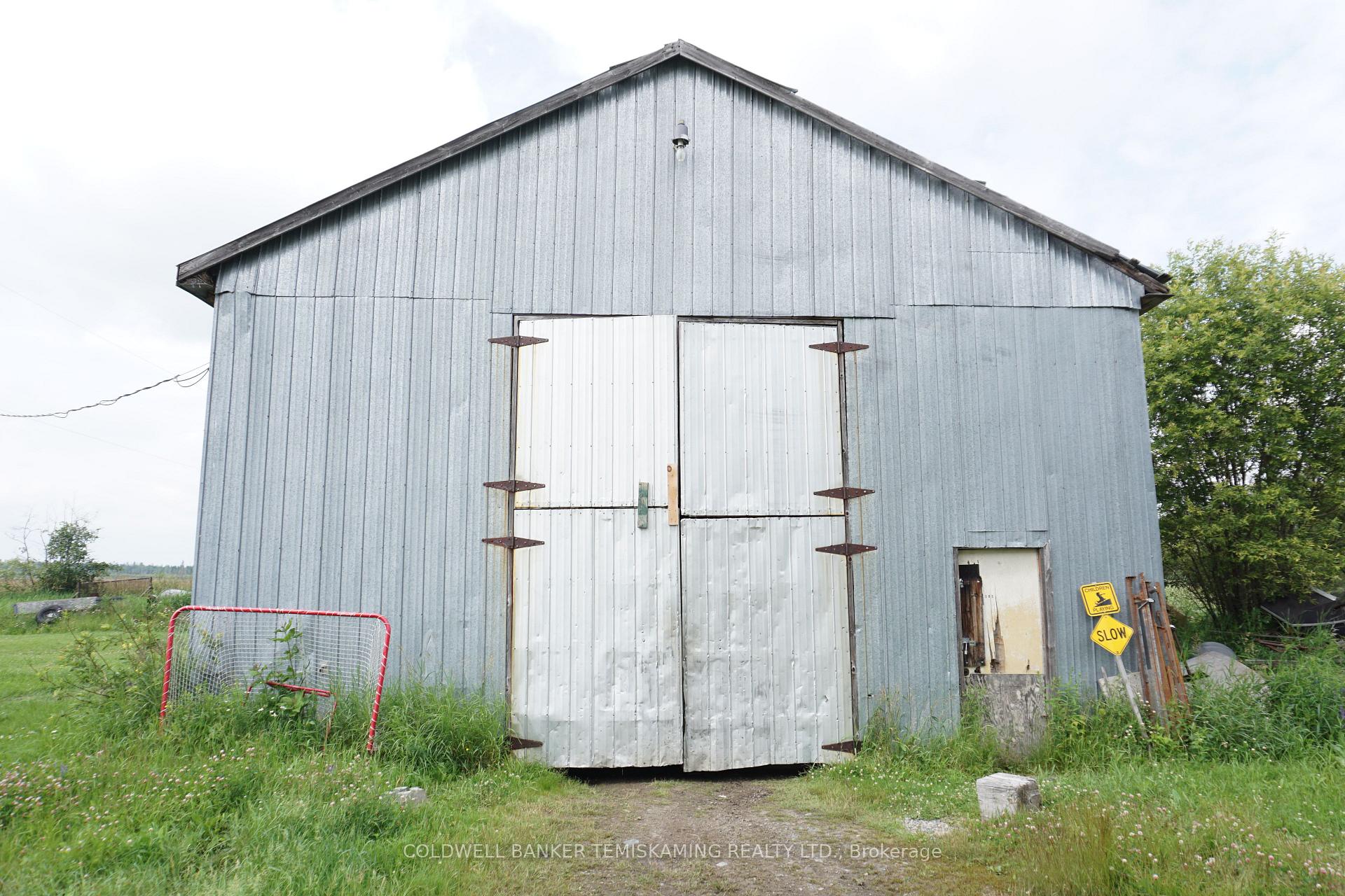 Photo 33 of 953727 569 Highway, Englehart — HOMEH