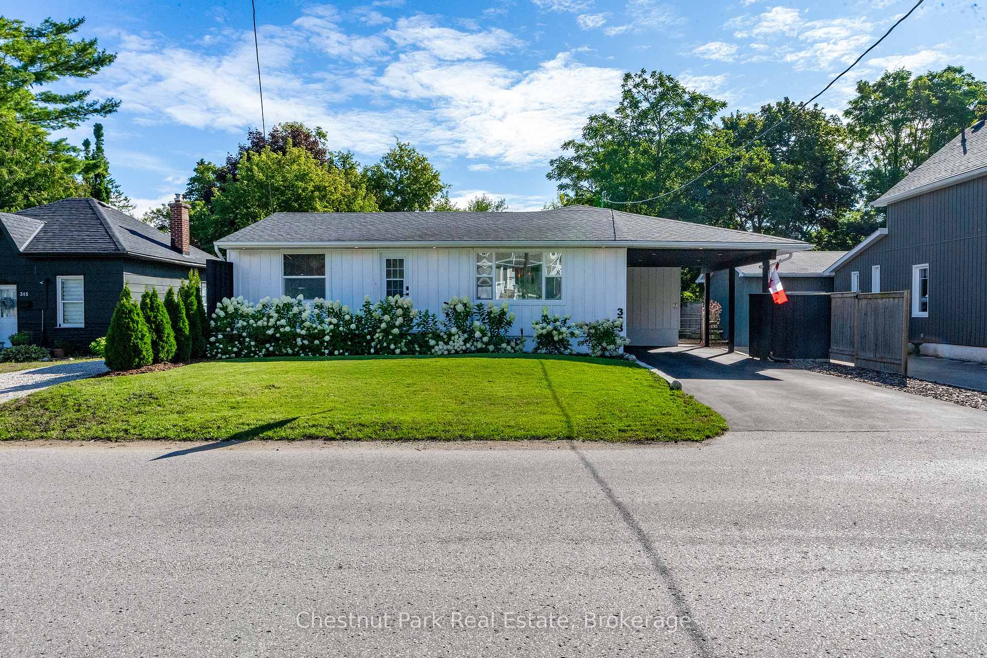 Photo 10 of 323 Oak Street, Collingwood — HOMEH
