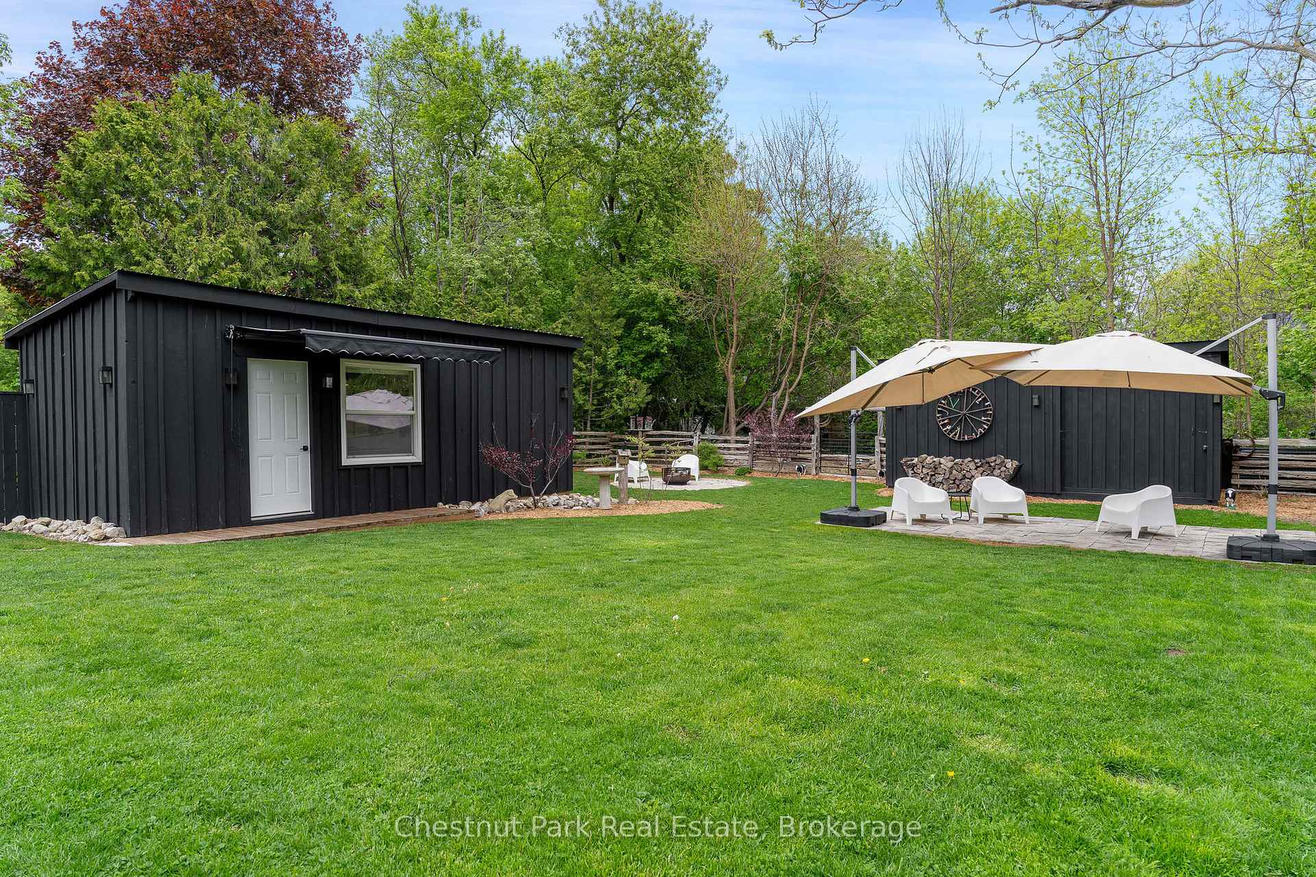 Photo 4 of 323 Oak Street, Collingwood — HOMEH