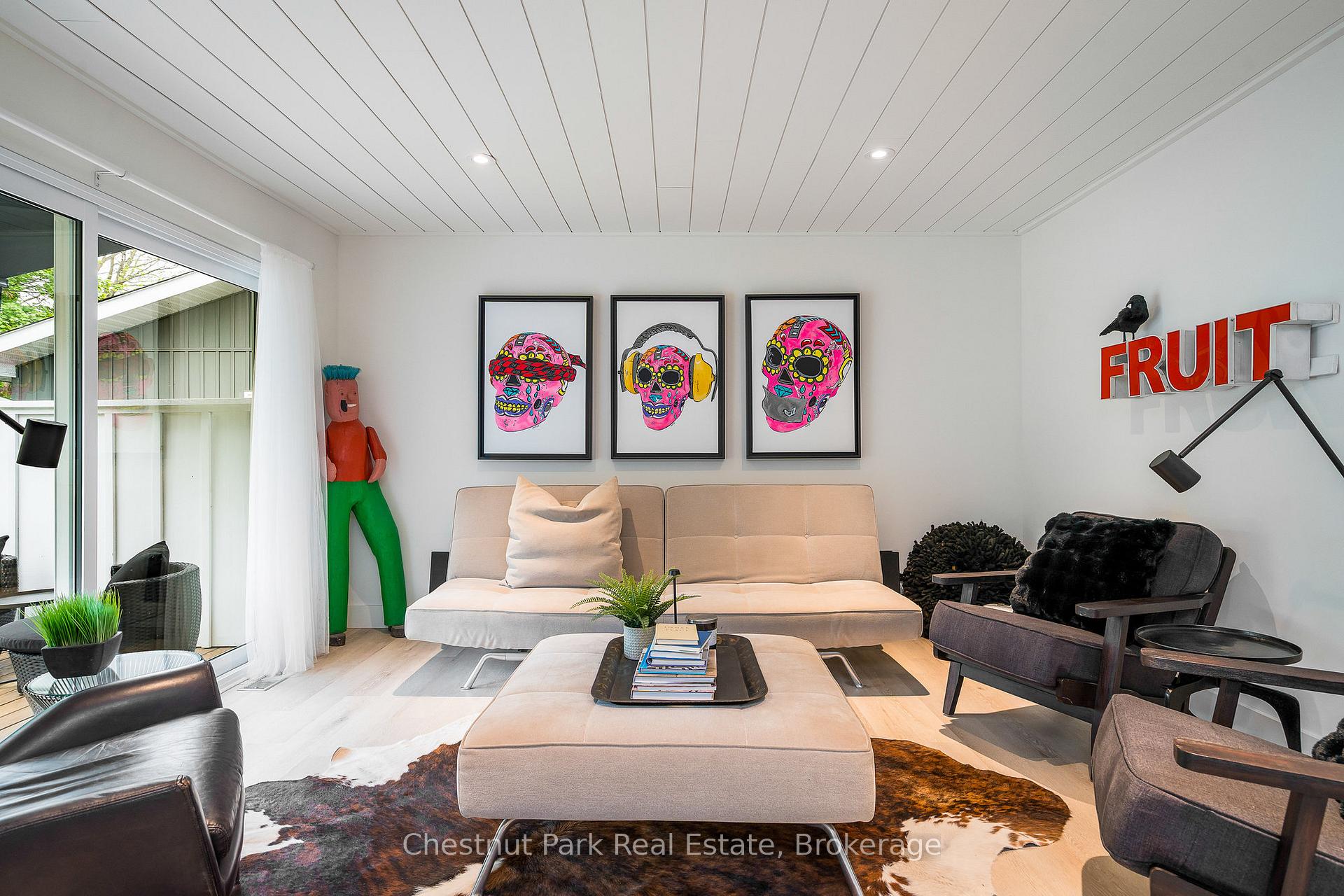 Photo 20 of 323 Oak Street, Collingwood — HOMEH