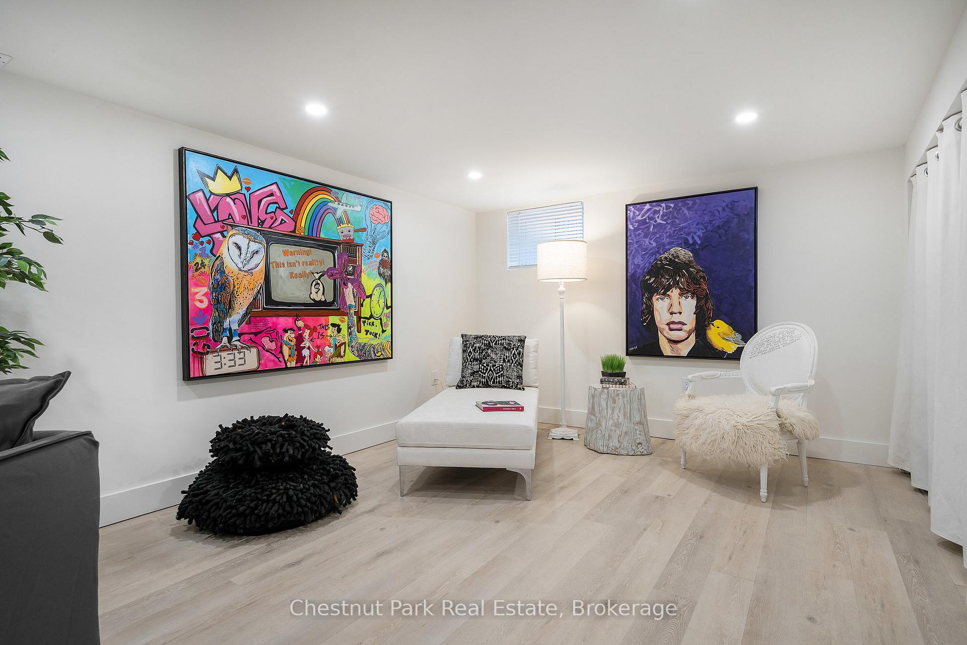 Photo 37 of 323 Oak Street, Collingwood — HOMEH