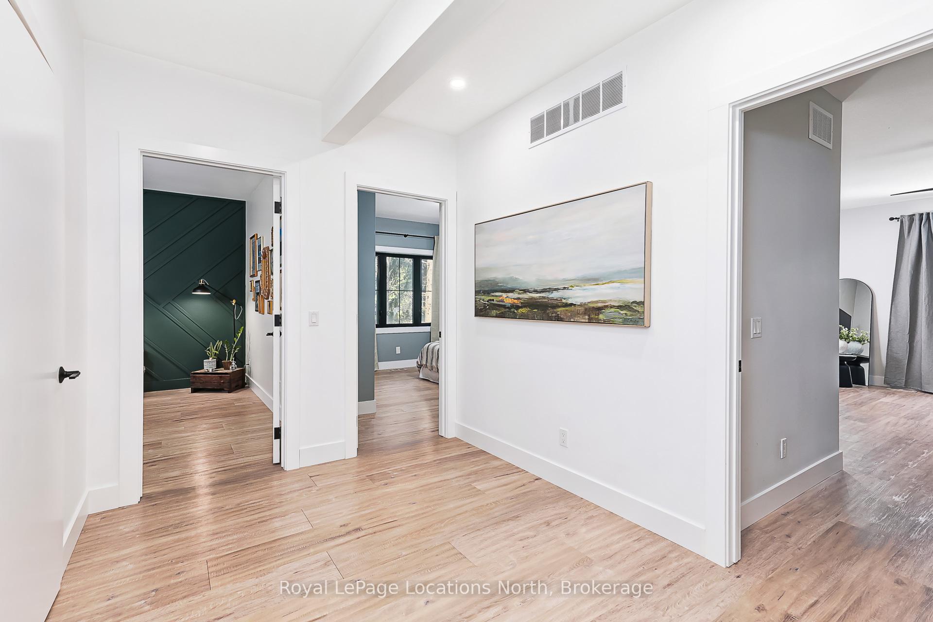 Photo 34 of 39 Silvercreek Drive, Collingwood — HOMEH
