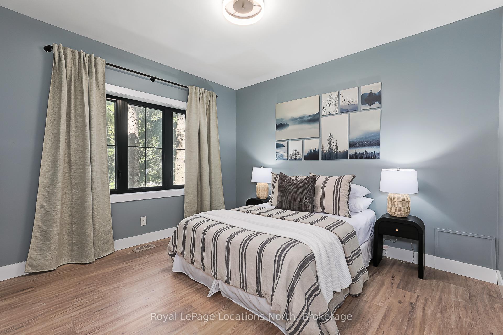 Photo 30 of 39 Silvercreek Drive, Collingwood — HOMEH