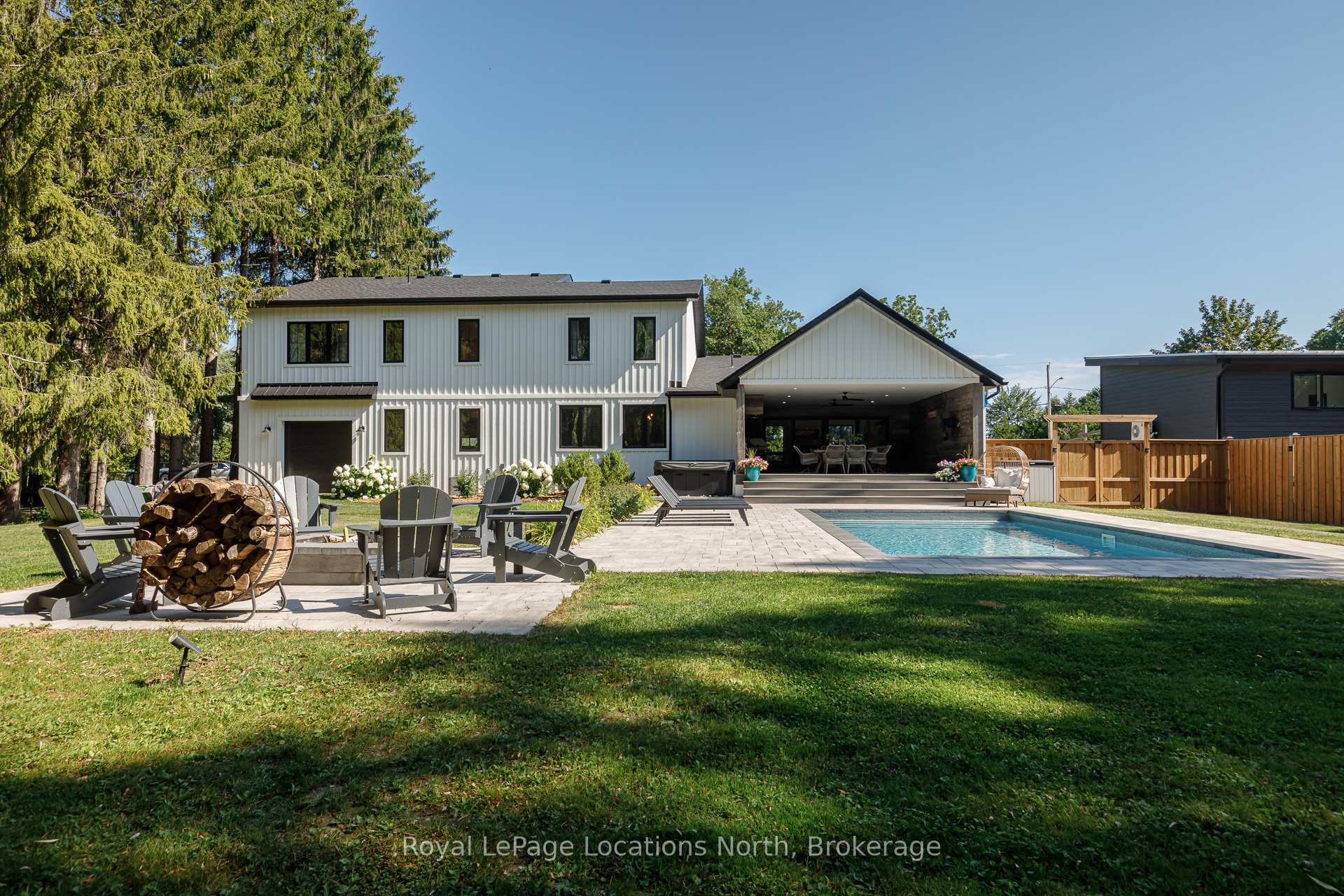 Photo 41 of 39 Silvercreek Drive, Collingwood — HOMEH