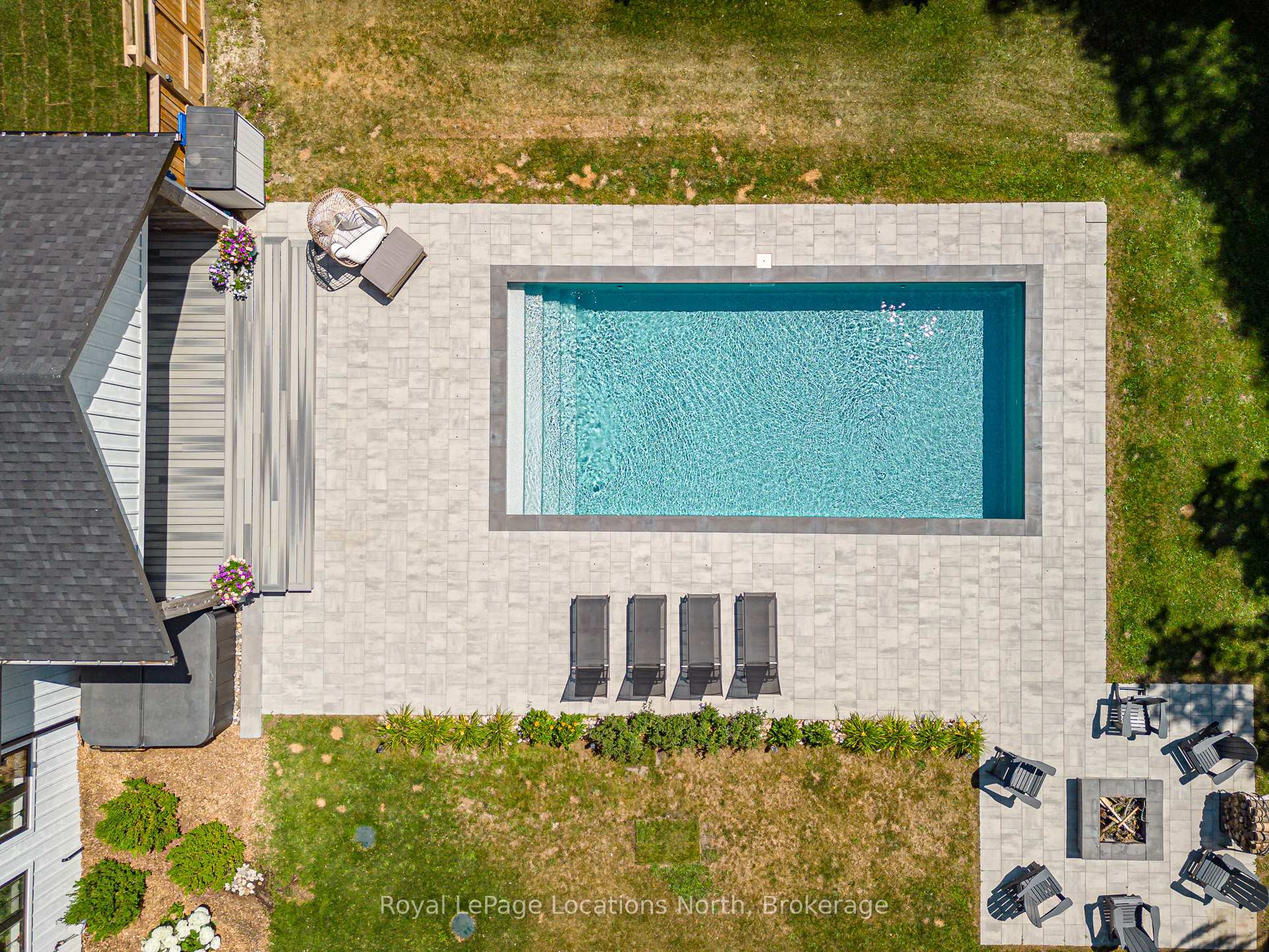 Photo 46 of 39 Silvercreek Drive, Collingwood — HOMEH