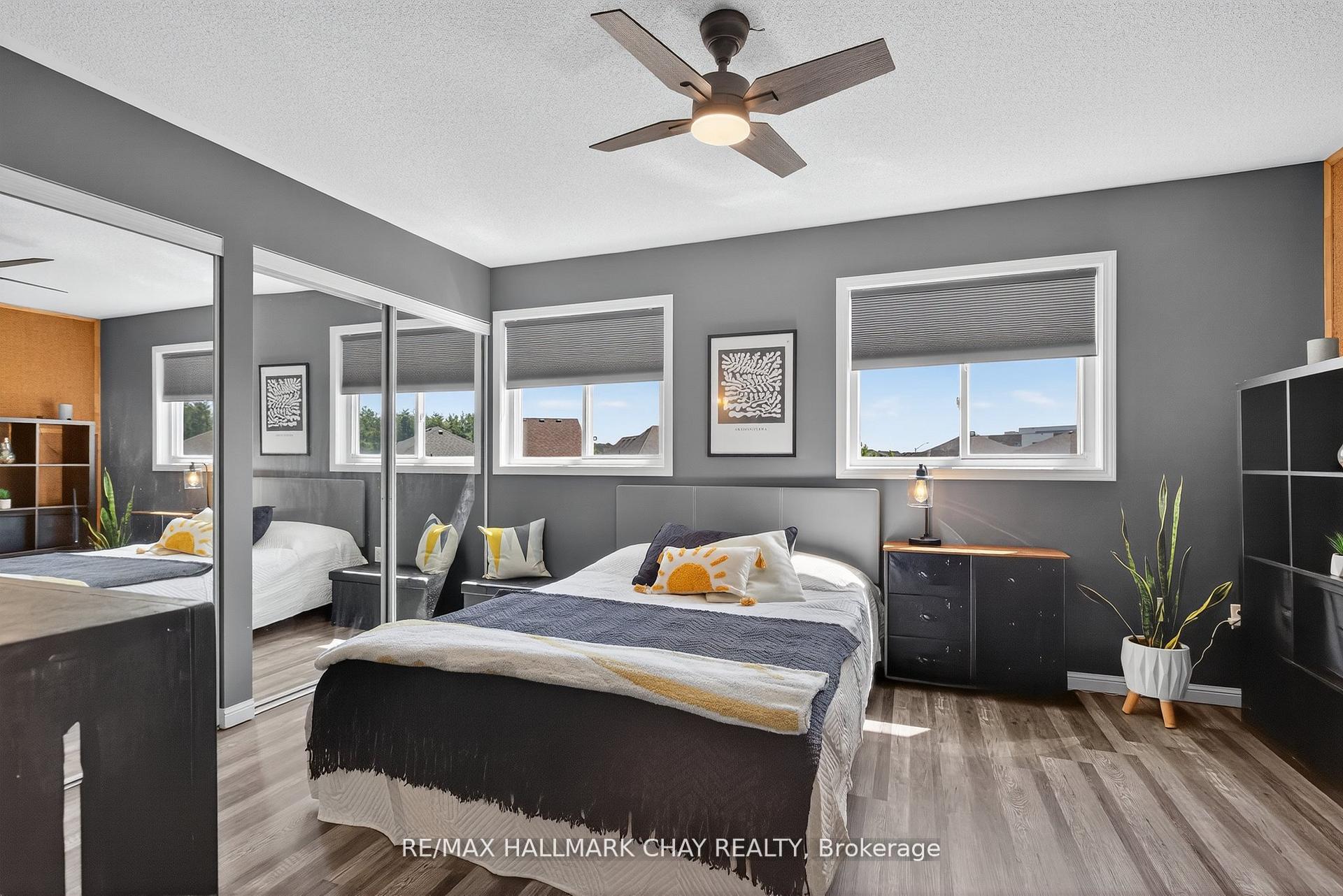 Photo 18 of 31 Lancaster Court, Barrie, Innis-Shore — HOMEH