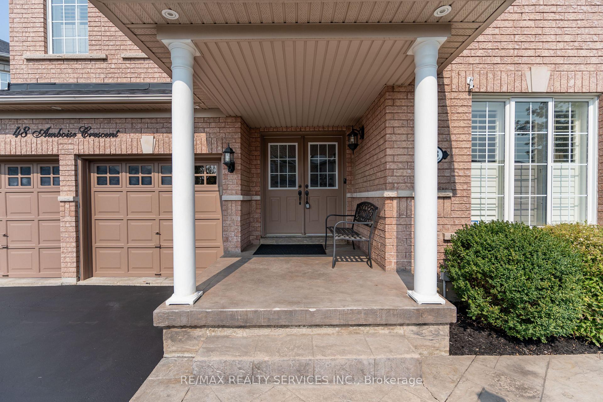 Photo 23 of 48 Amboise Crescent, Brampton, Fletcher's Meadow — HOMEH