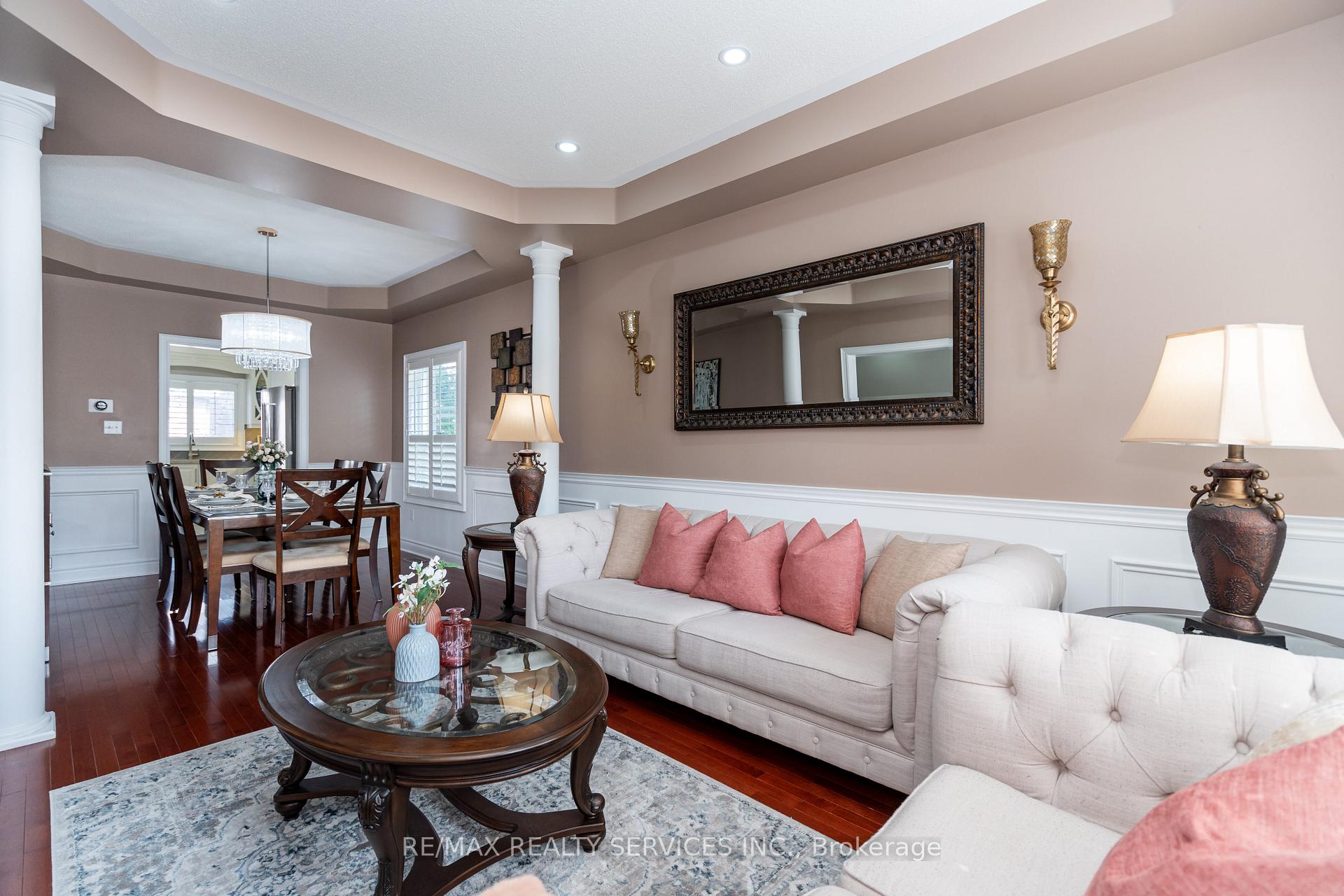 Photo 2 of 48 Amboise Crescent, Brampton, Fletcher's Meadow — HOMEH