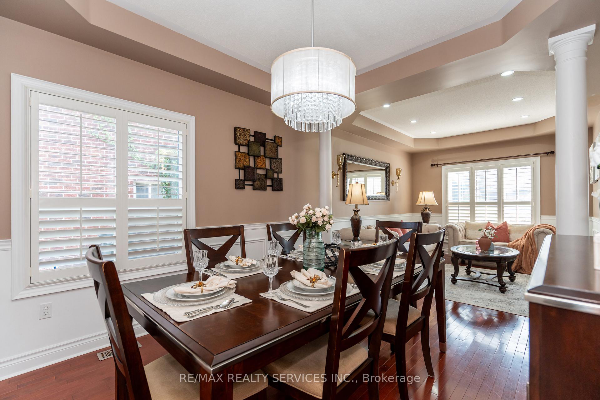 Photo 13 of 48 Amboise Crescent, Brampton, Fletcher's Meadow — HOMEH