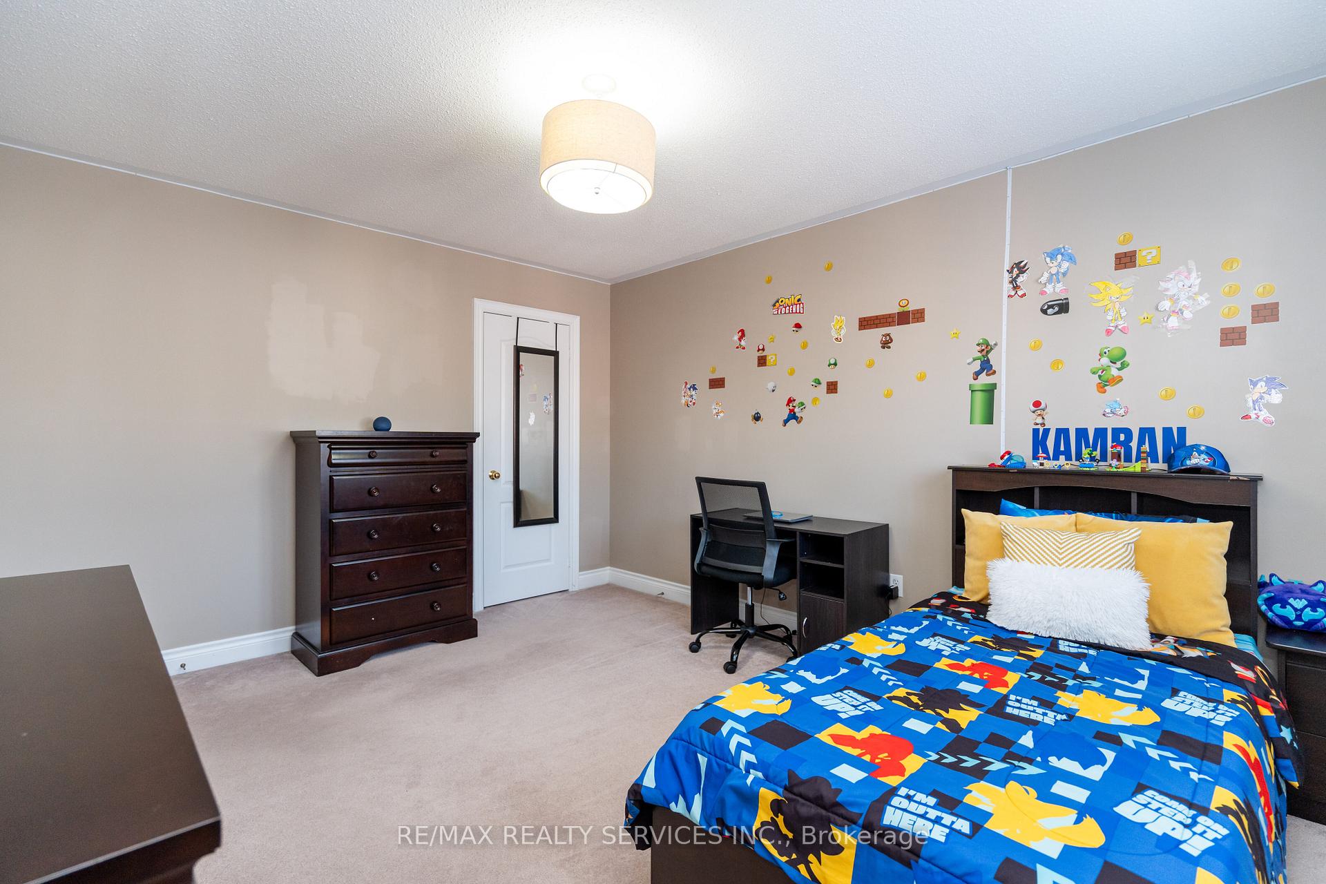 Photo 27 of 48 Amboise Crescent, Brampton, Fletcher's Meadow — HOMEH