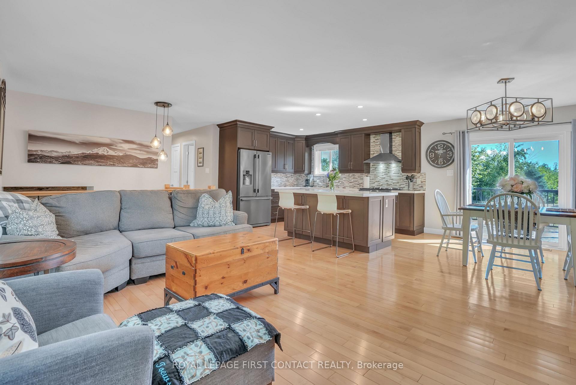 Photo 12 of 23 Spencer Trail, Oro-Medonte, Shanty Bay — HOMEH