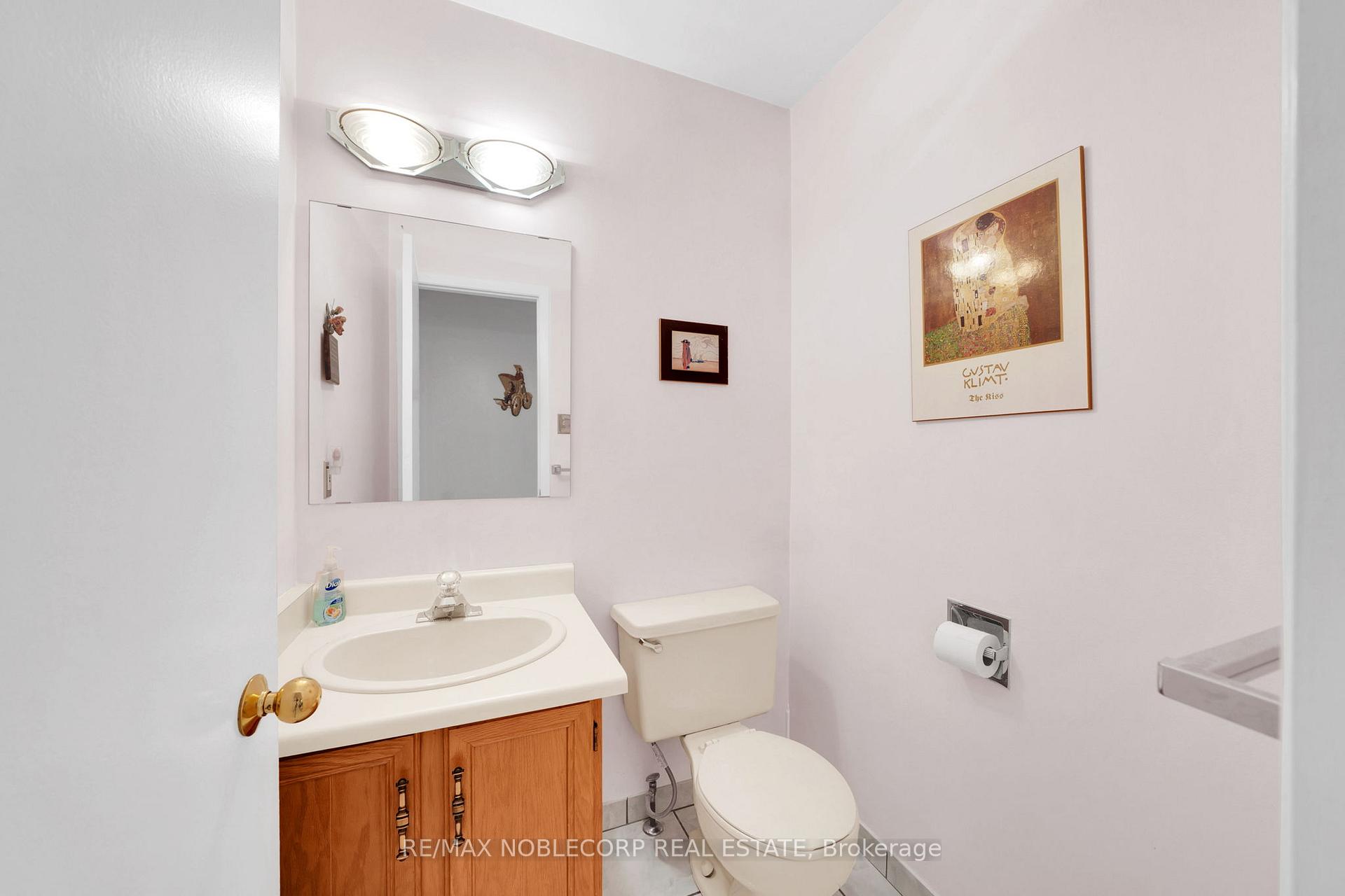 Photo 40 of 62 Coronation Circle, Brampton, Heart Lake West — HOMEH