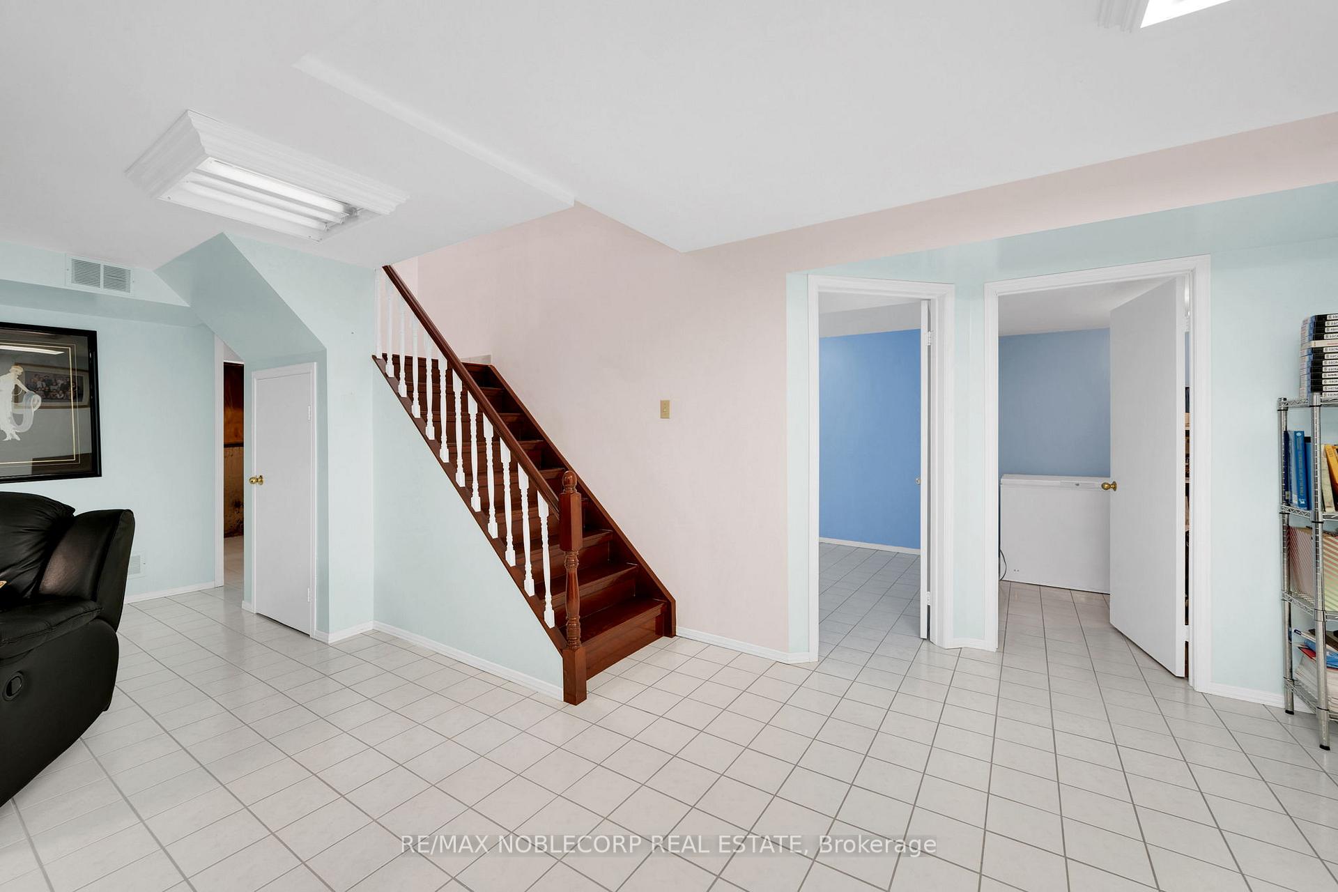 Photo 28 of 62 Coronation Circle, Brampton, Heart Lake West — HOMEH