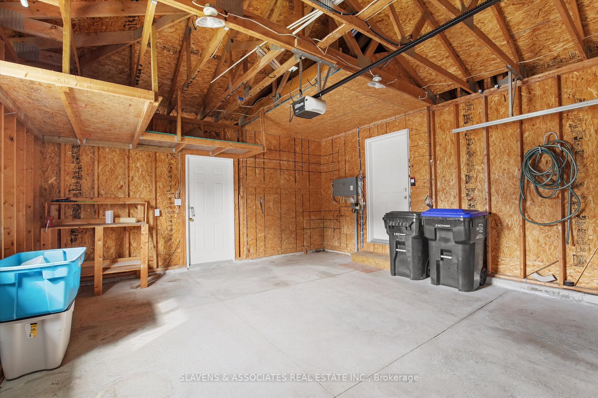 Photo 22 of 1 Illinois Crescent, Wasaga Beach — HOMEH