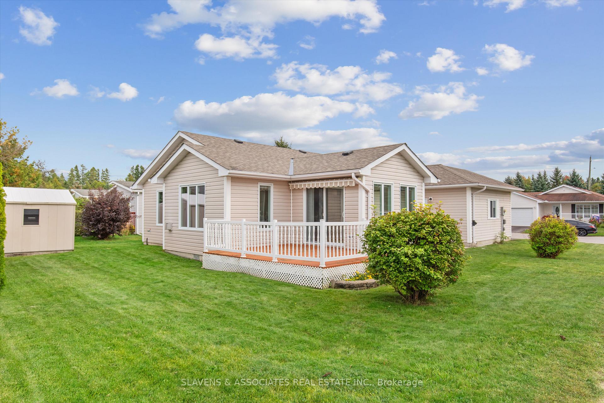 Photo 25 of 1 Illinois Crescent, Wasaga Beach — HOMEH