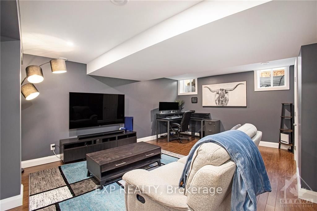 Photo 30 of 102 Par La Ville Circle, Ottawa, Stittsville (North) — HOMEH