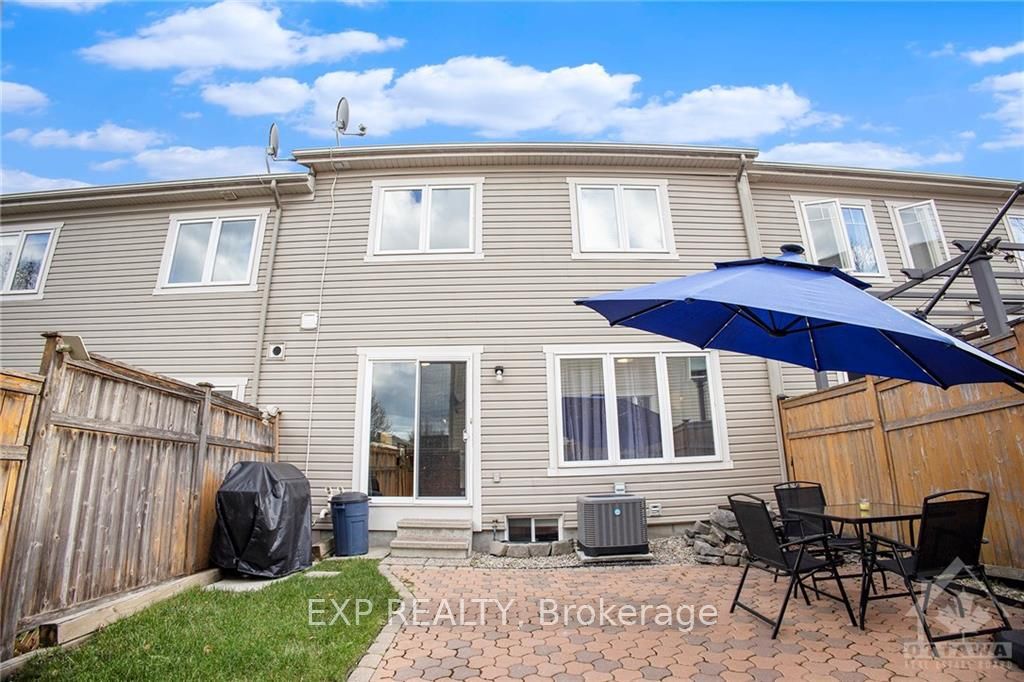 Photo 31 of 102 Par La Ville Circle, Ottawa, Stittsville (North) — HOMEH
