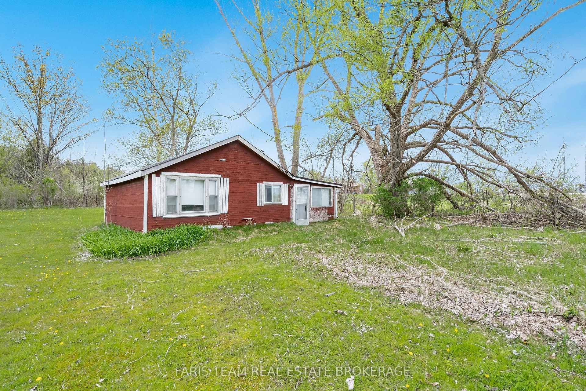 Photo 5 of 7665 Highway 93, Tiny, Rural Tiny — HOMEH