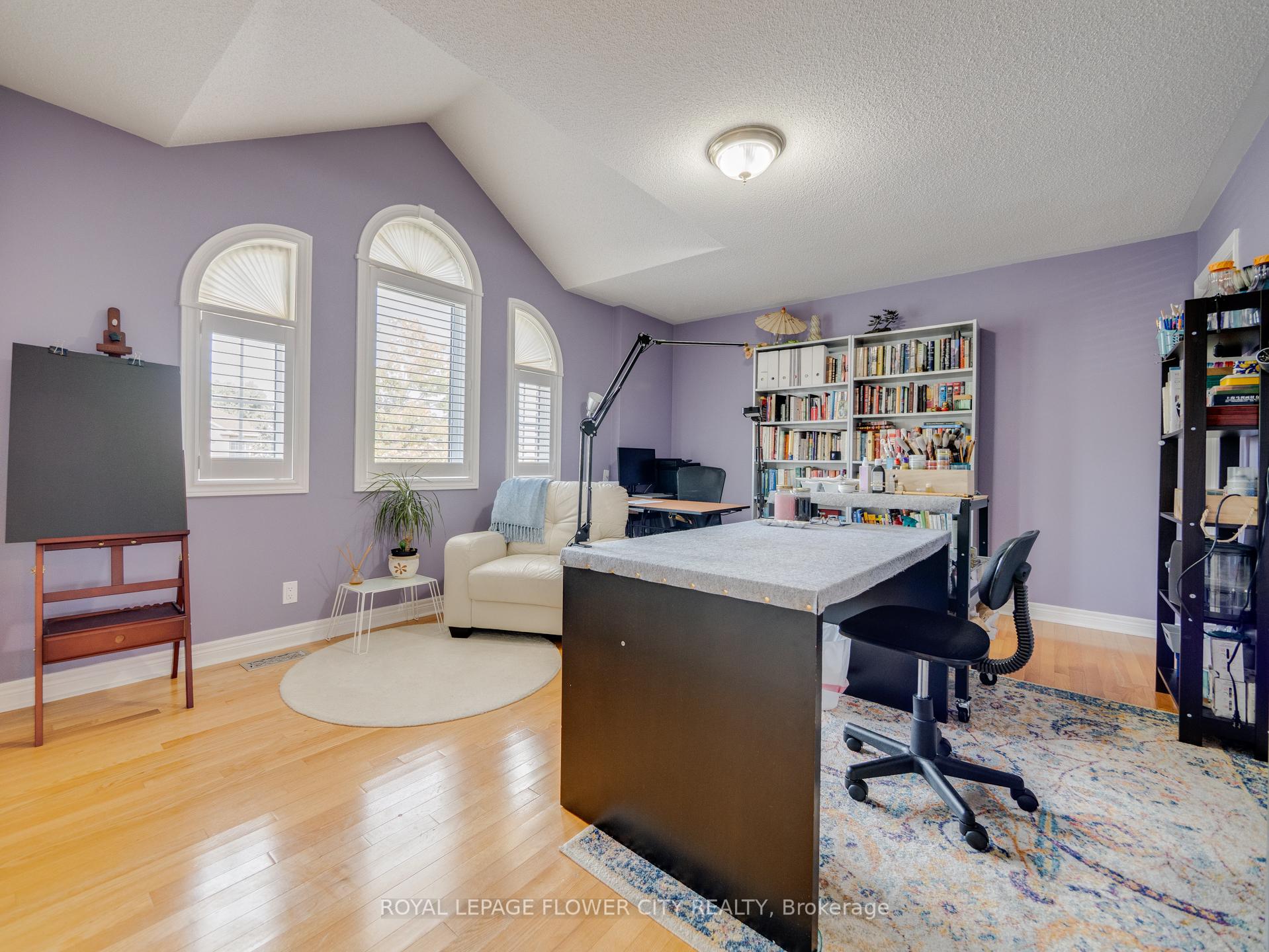 Photo 17 of 39 Pertosa Drive, Brampton, Fletcher's Meadow — HOMEH