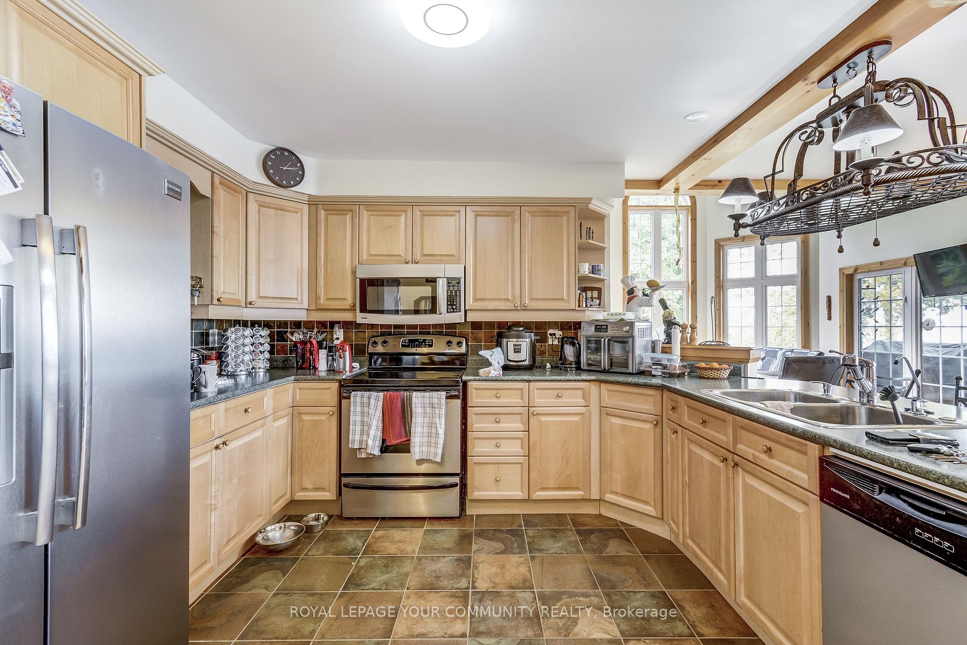 Photo 15 of 1070 Loon Road, Georgina Islands, Georgina Island — HOMEH