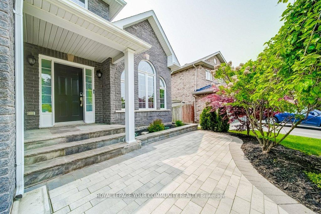 Photo 4 of 96 Kerfoot Crescent, Georgina, Historic Lakeshore Communities — HOMEH