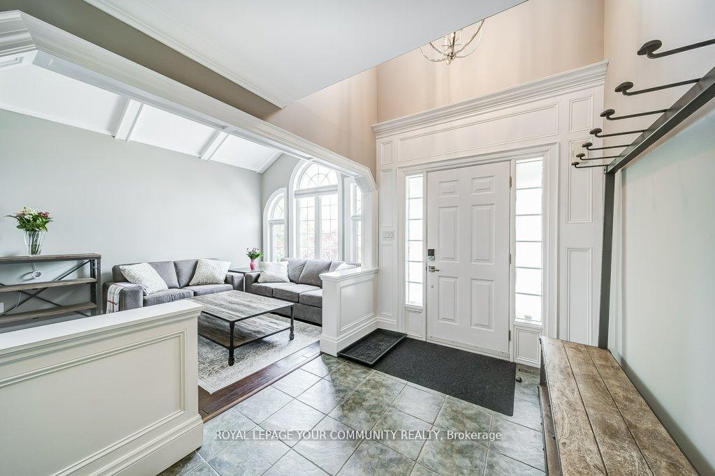 Photo 9 of 96 Kerfoot Crescent, Georgina, Historic Lakeshore Communities — HOMEH