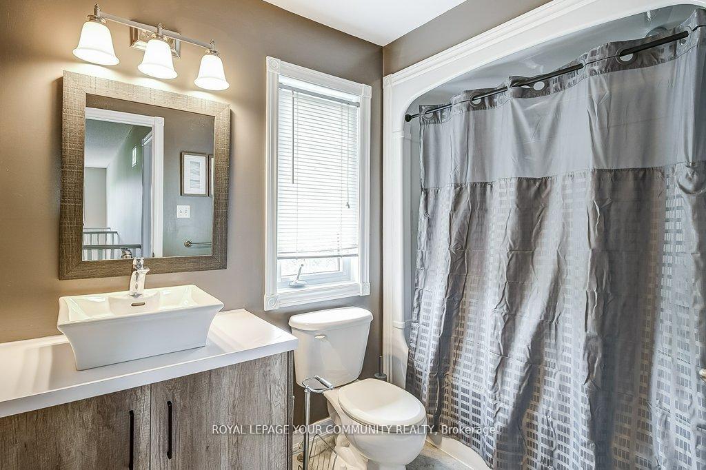 Photo 23 of 96 Kerfoot Crescent, Georgina, Historic Lakeshore Communities — HOMEH