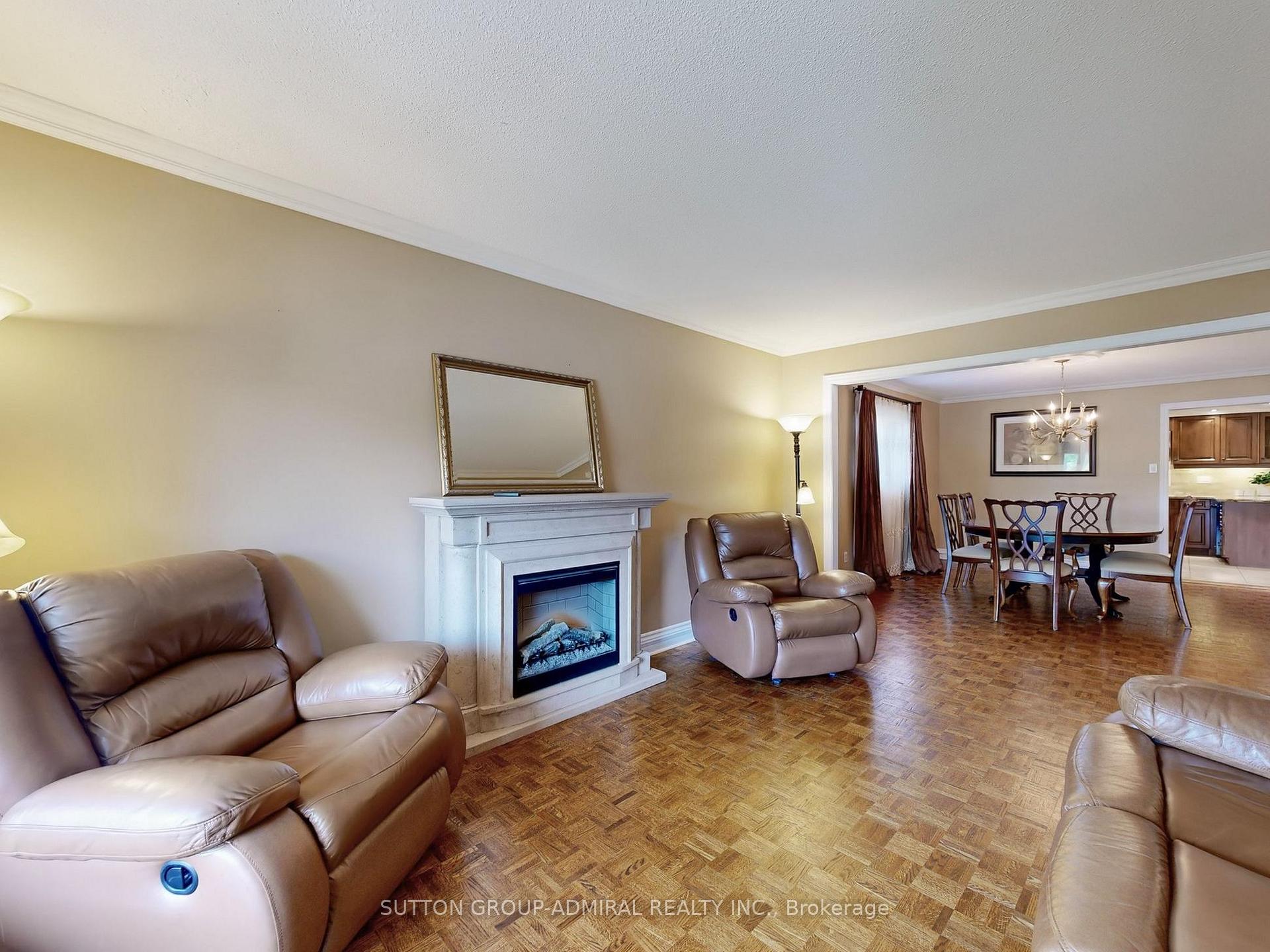 Photo 29 of 236 Russet Way, Vaughan, East Woodbridge — HOMEH