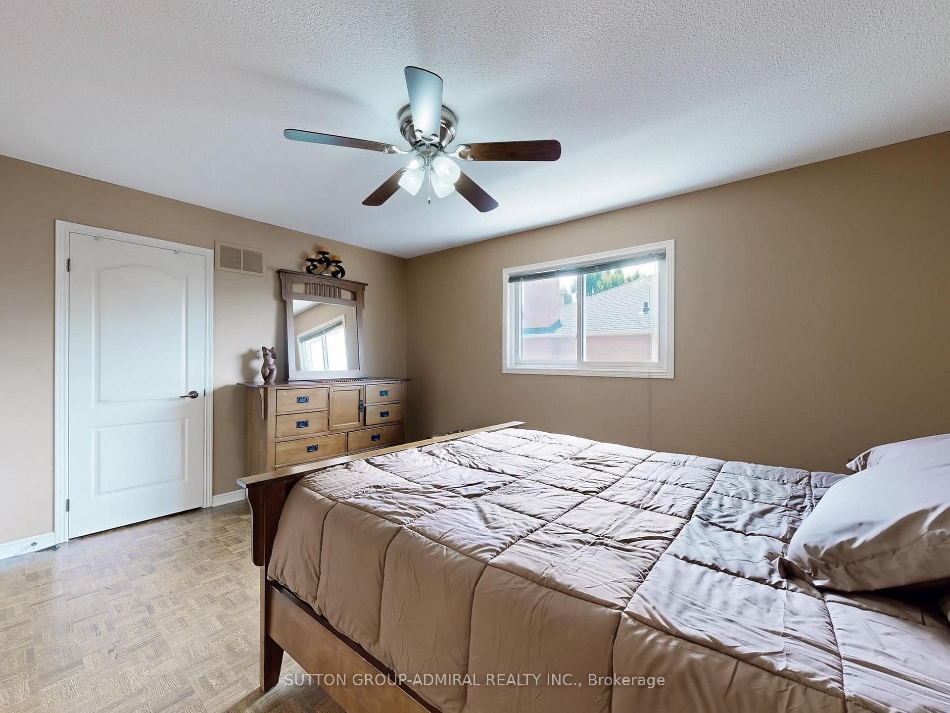 Photo 25 of 236 Russet Way, Vaughan, East Woodbridge — HOMEH