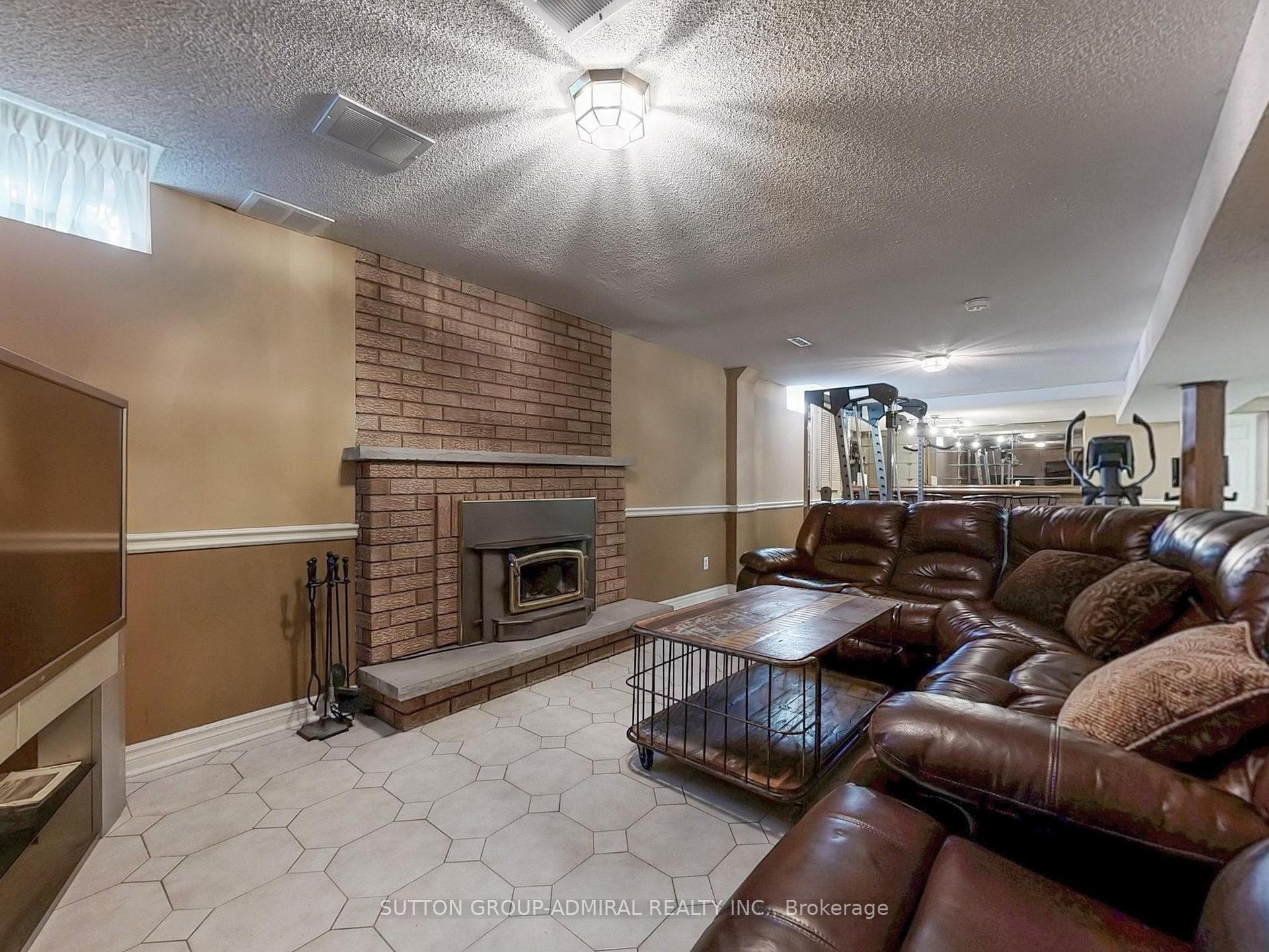 Photo 23 of 236 Russet Way, Vaughan, East Woodbridge — HOMEH