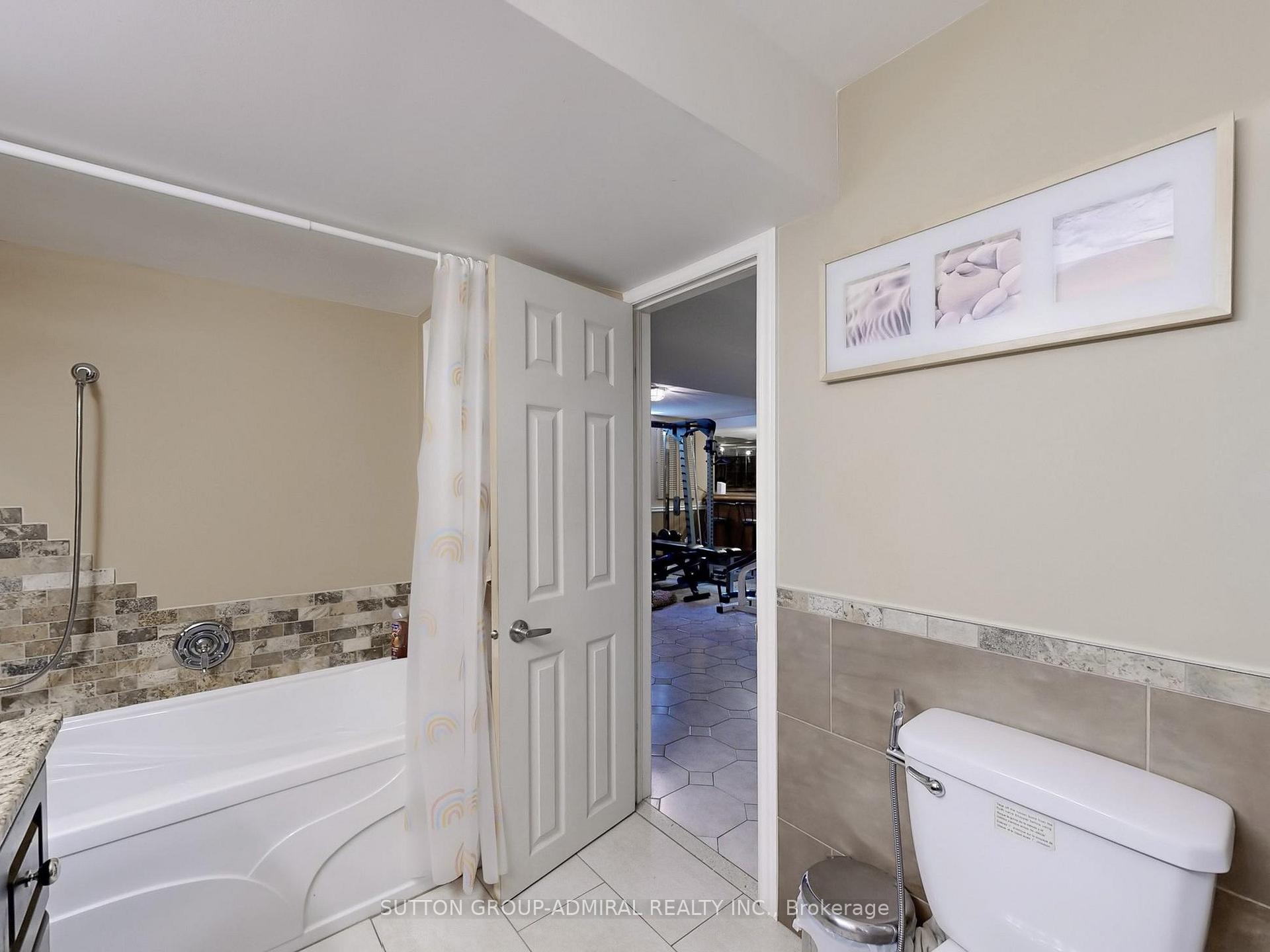 Photo 42 of 236 Russet Way, Vaughan, East Woodbridge — HOMEH