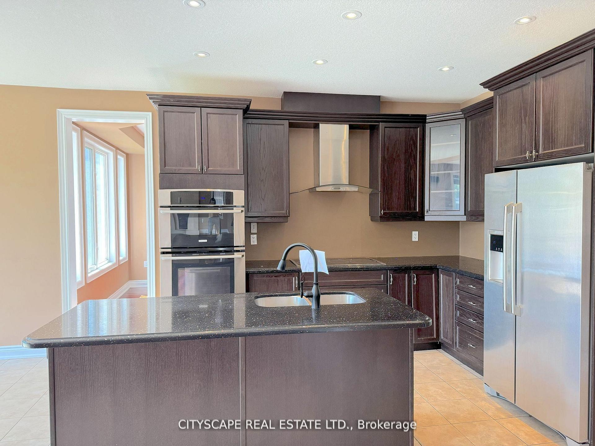 Photo 15 of 1749 Angus Street, Innisfil, Alcona — HOMEH