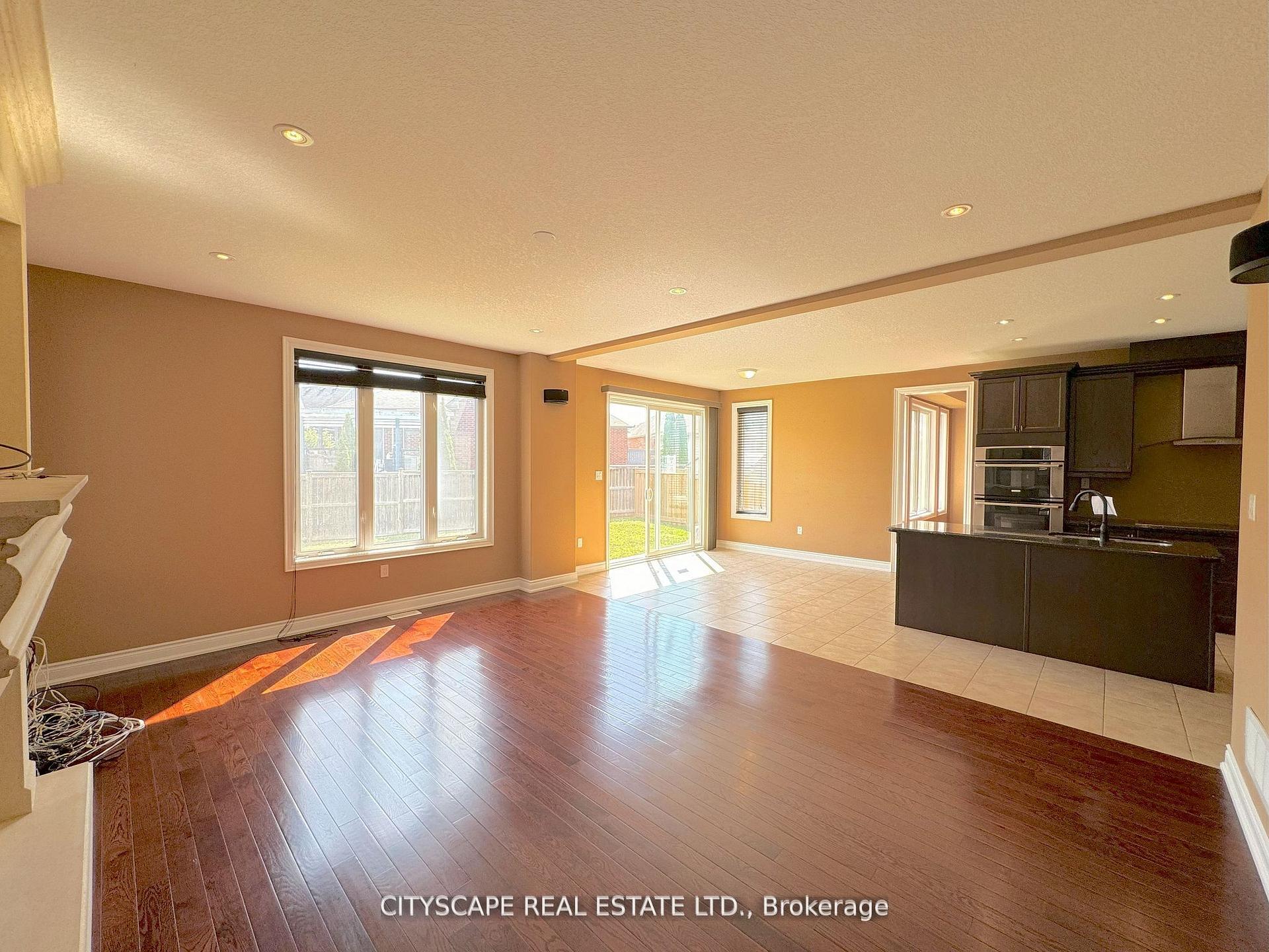 Photo 12 of 1749 Angus Street, Innisfil, Alcona — HOMEH